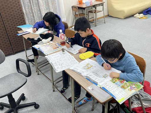 十和田市で最高の私の近くの英語コース